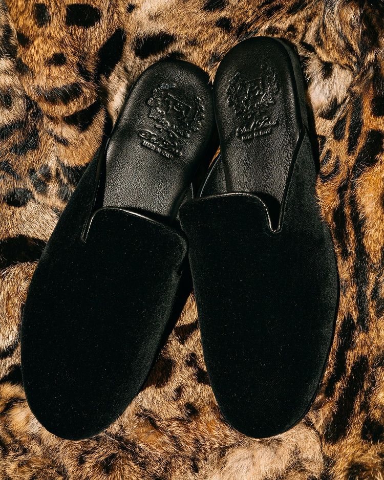 Del Toro slippers