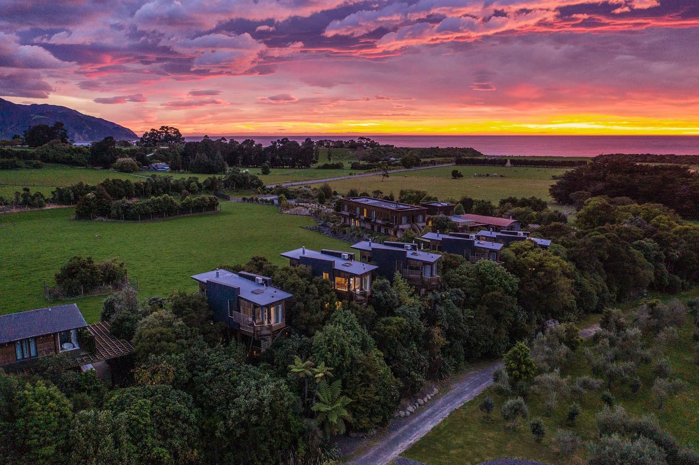 Sunrise and luxury safari lodge at Hapuku Lodge and treehouse, Newzealand